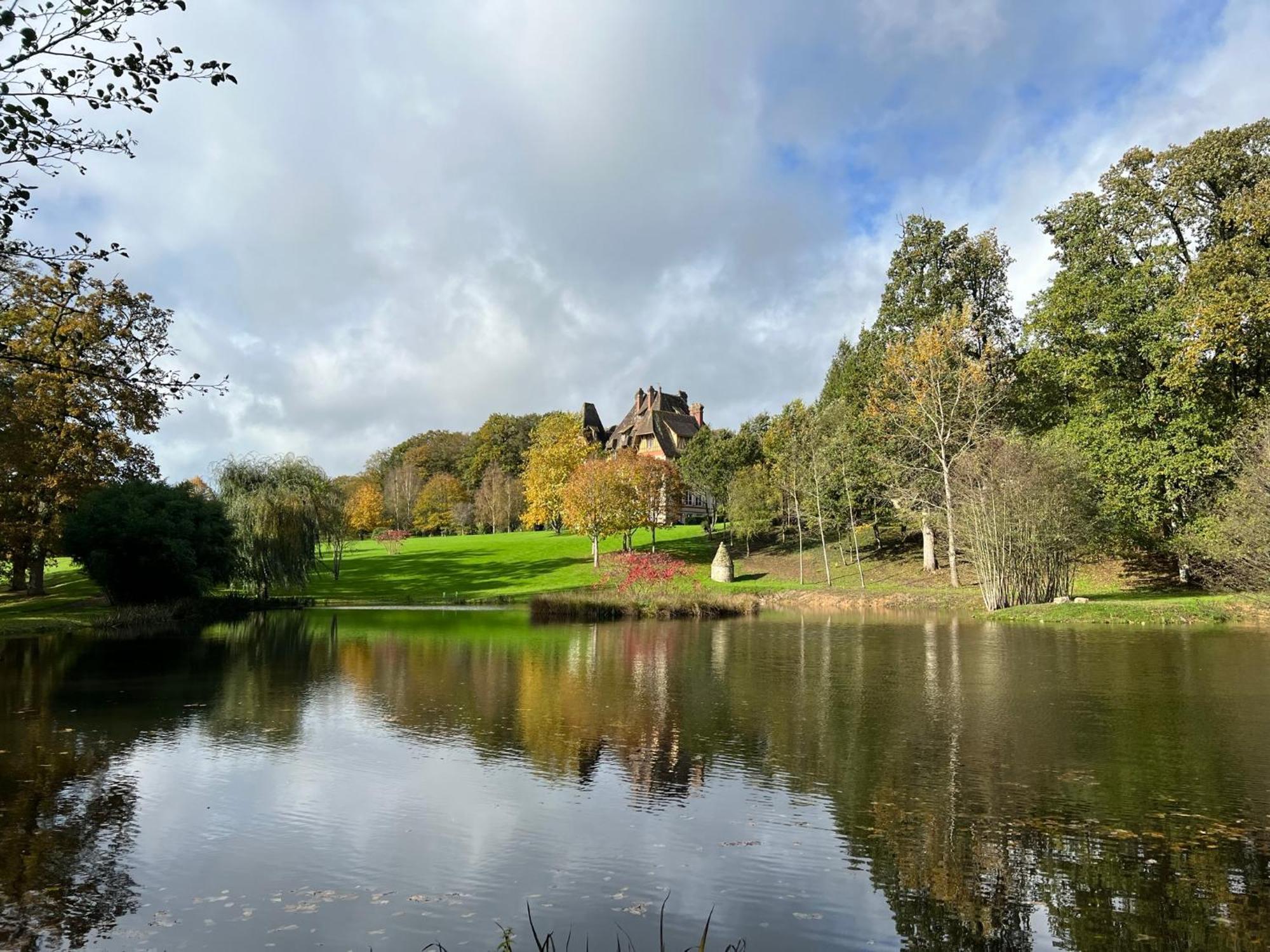 Chateau Du Gue Aux Biches Couette-café Bagnoles de l'Orne Normandie